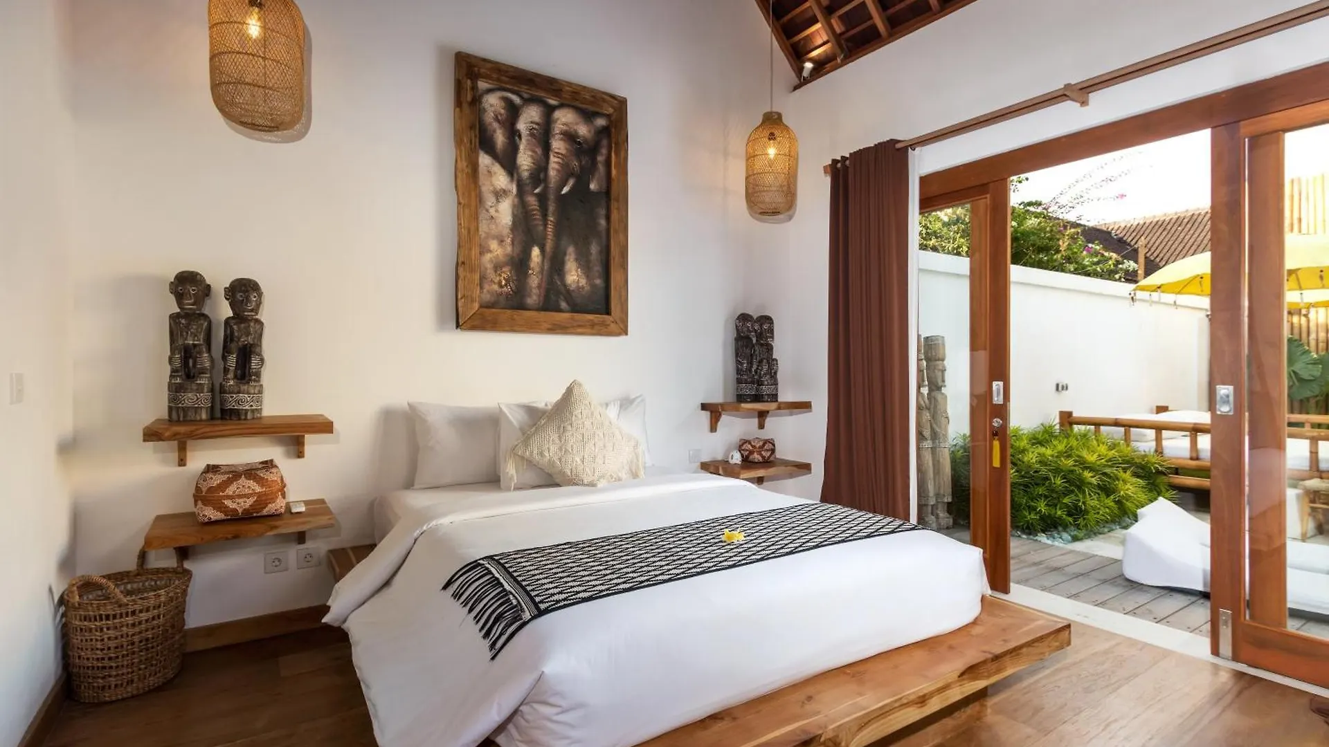 Villa Waterlily By Villa Finder Seminyak 0*,  Indonésia